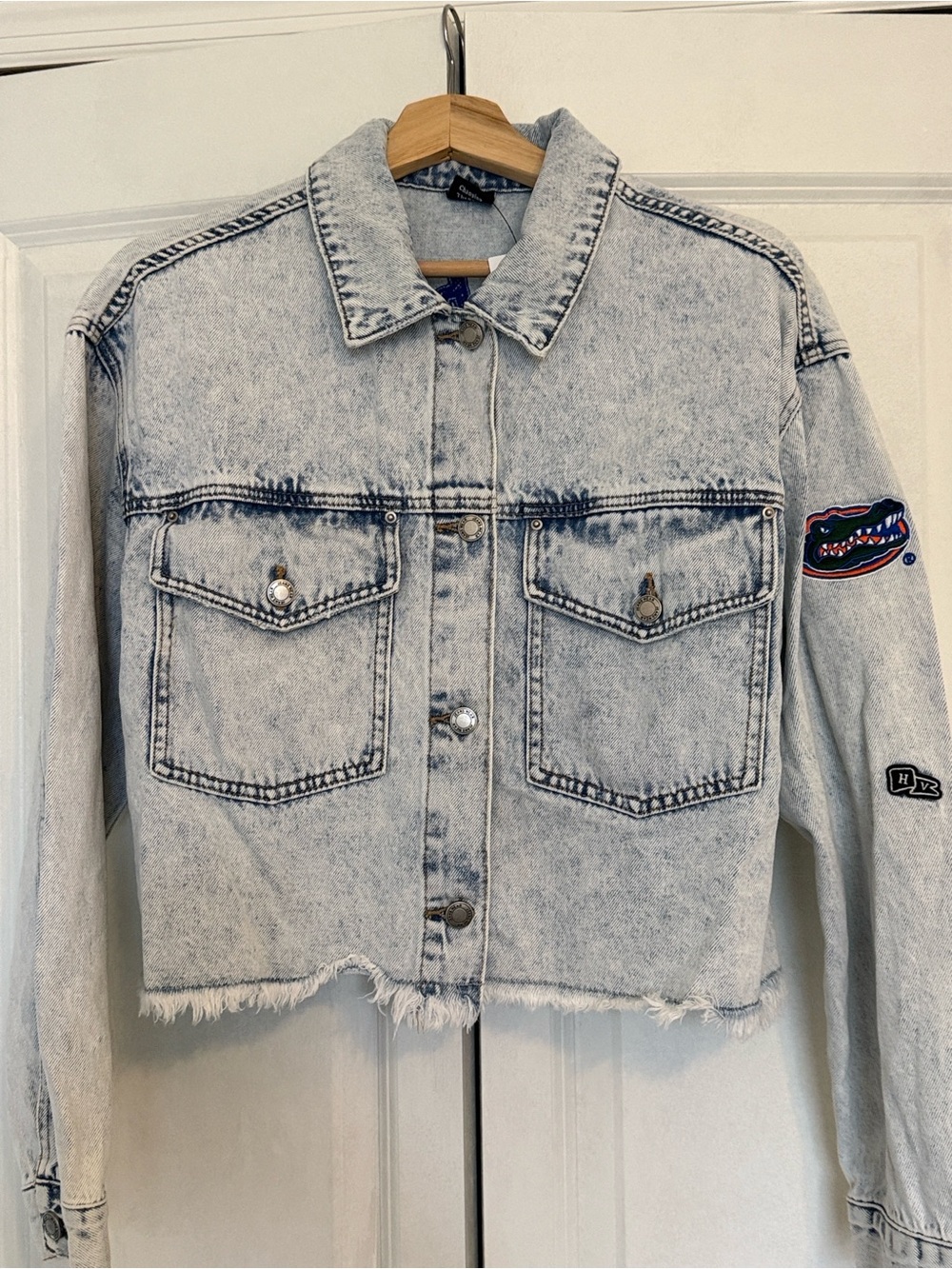 NWT hype and vice University of Florida Gators Light Wash Cropped Denim Jacket